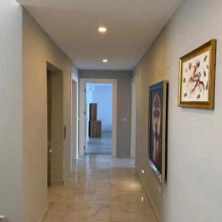Villa Detached With Full And Sea Views *
