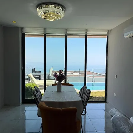 Detached With Full And Sea Views Villa *