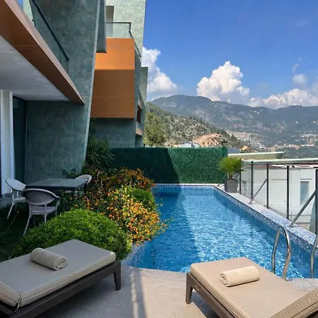 Detached With Full And Sea Views Villa